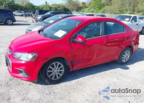 2018 Chevrolet Sonic Lt Auto z USA, uszkodzony, nr VIN 1G1JD5SB9J4126235